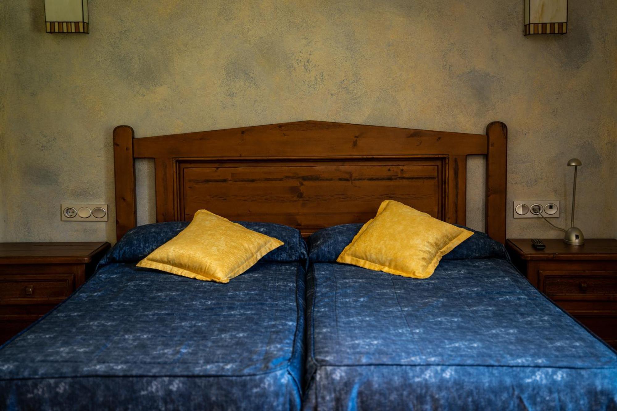 Hostal Cal Francisco Gósol Buitenkant foto