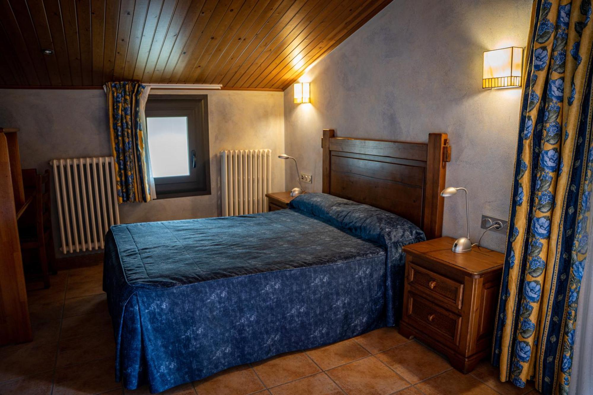 Hostal Cal Francisco Gósol Buitenkant foto