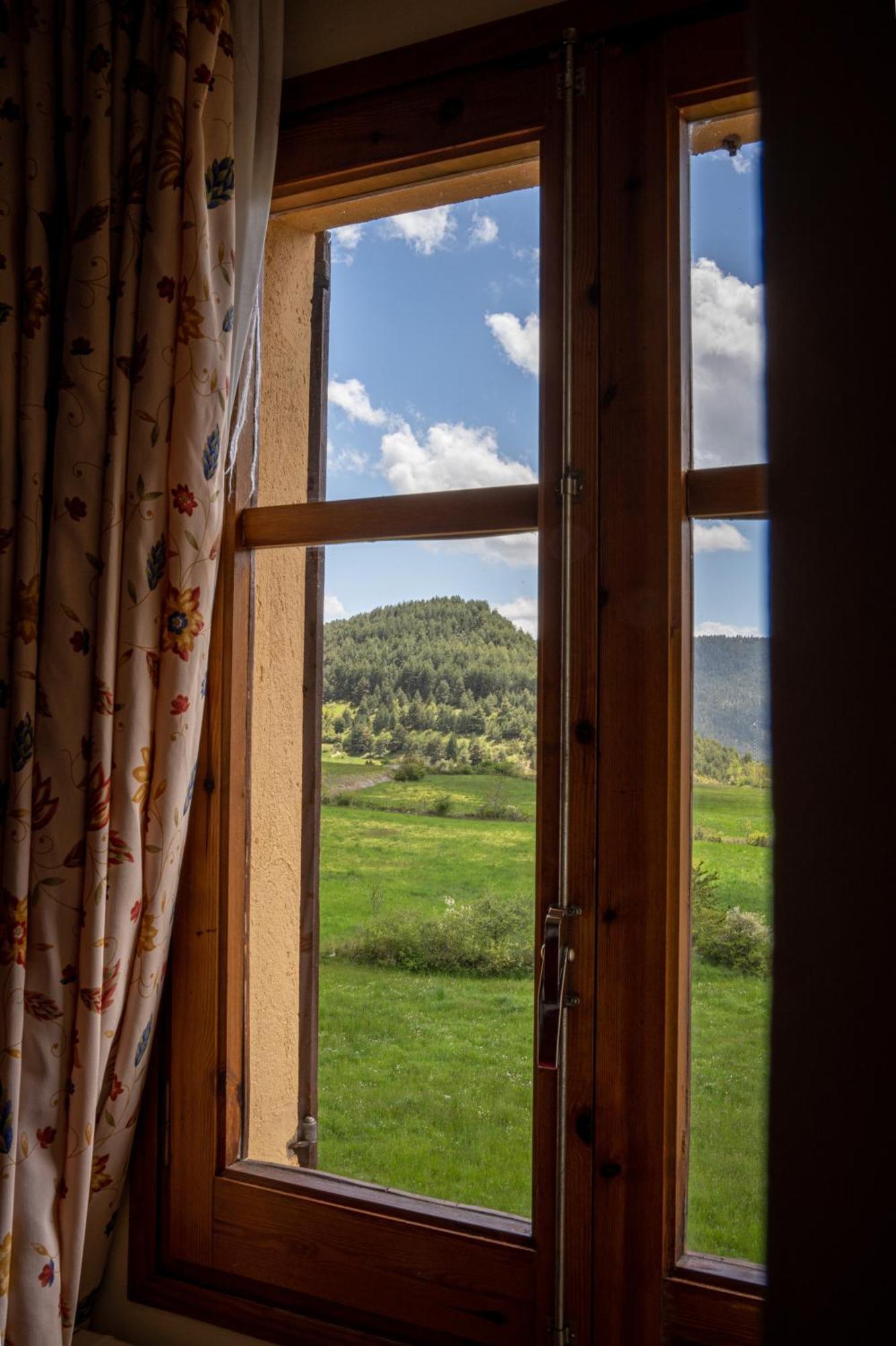 Hostal Cal Francisco Gósol Buitenkant foto