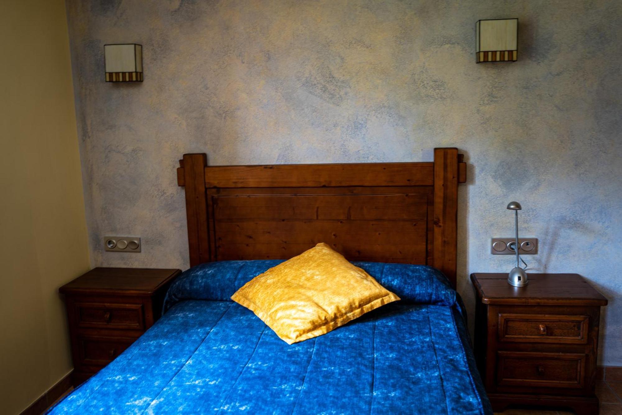 Hostal Cal Francisco Gósol Buitenkant foto