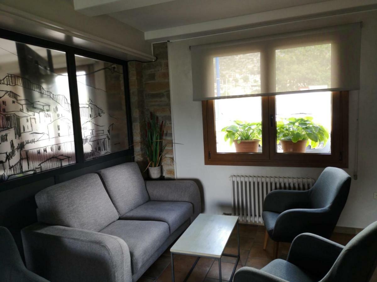 Hostal Cal Francisco Gósol Buitenkant foto