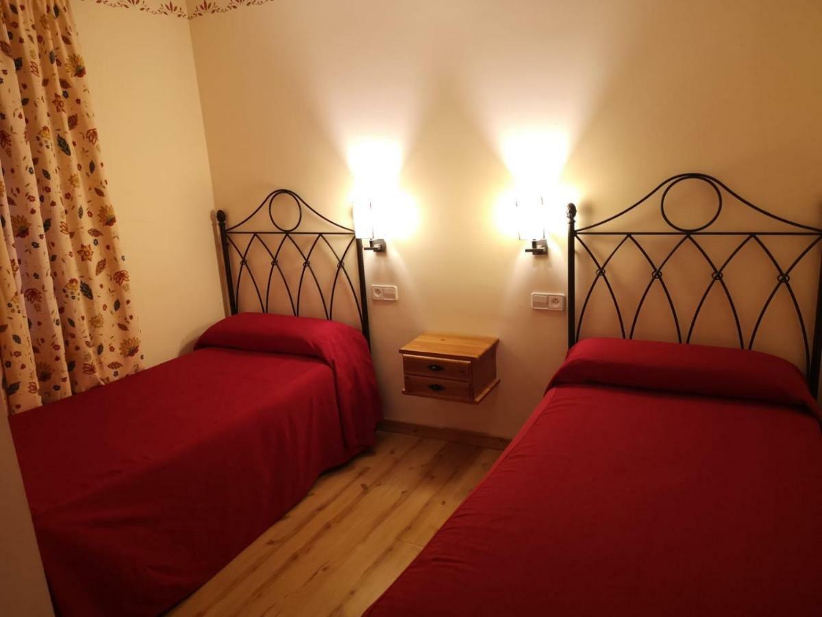 Hostal Cal Francisco Gósol Buitenkant foto